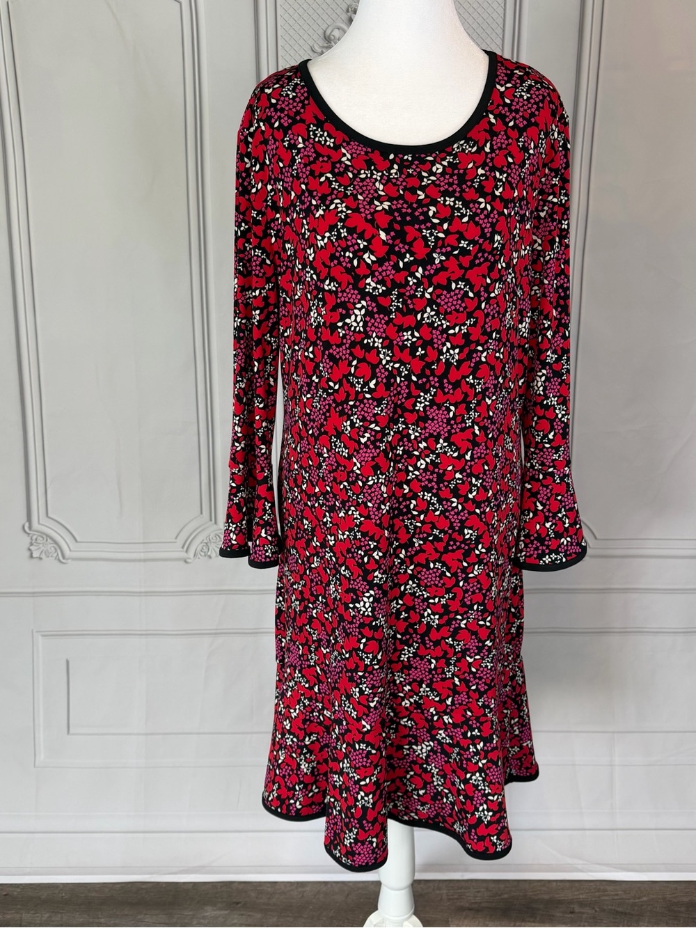 MICHAEL Michael Kors Red Floral Long Sleeve Shift Dress Sz L Black Trim Office